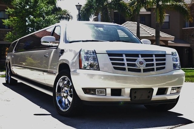 Escalade Sleekness in CT photo