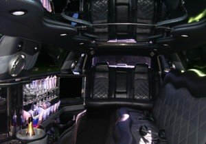 Picture of Chrysler 300 limos for rent interior