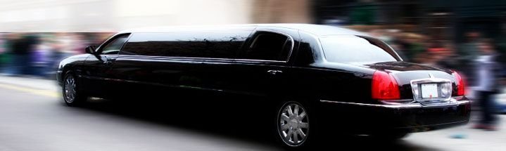 Picture of black stretch limo in Norwalk