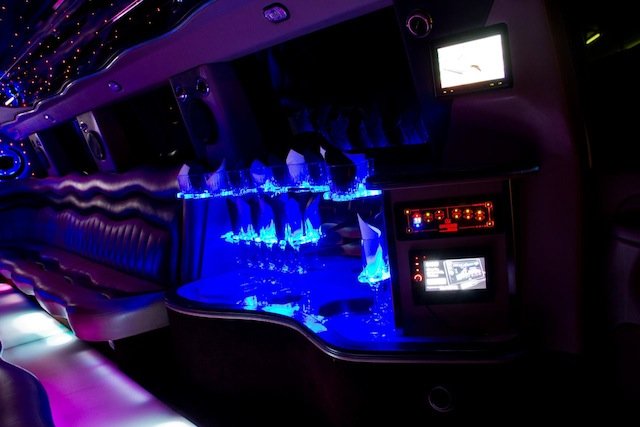 CT Cadillac Escalade Limousine Bar image