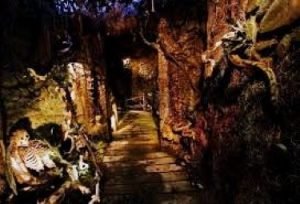 Haunted Graveyard Lake Compounce