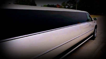 Picture of Limo Ct 18 Passenger Cadillac Escalade Limousine