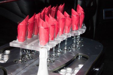 SUV Limousine Wine Glasses Image